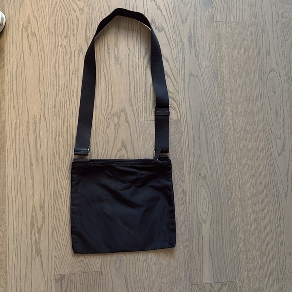 Prada crossbody nylon bag. Black, great condition. Authentic. - Picture 3 of 3